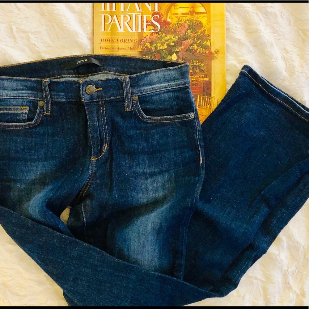 Joe’s Jeans. The Rocker fit. Size 27